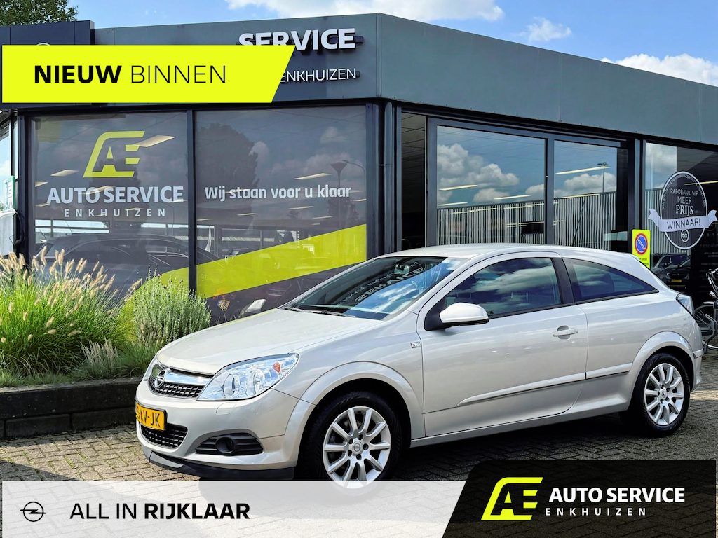 Opel Astra GTC 1.8 Temptation UNIEK en aantoonbaar 1e eigenaar!!! | Geheel dealer onderhouden en geleverd incl. beurt en apk | airco | LMV | Cruise | 17 jaar van één en de eerste eigenaar !