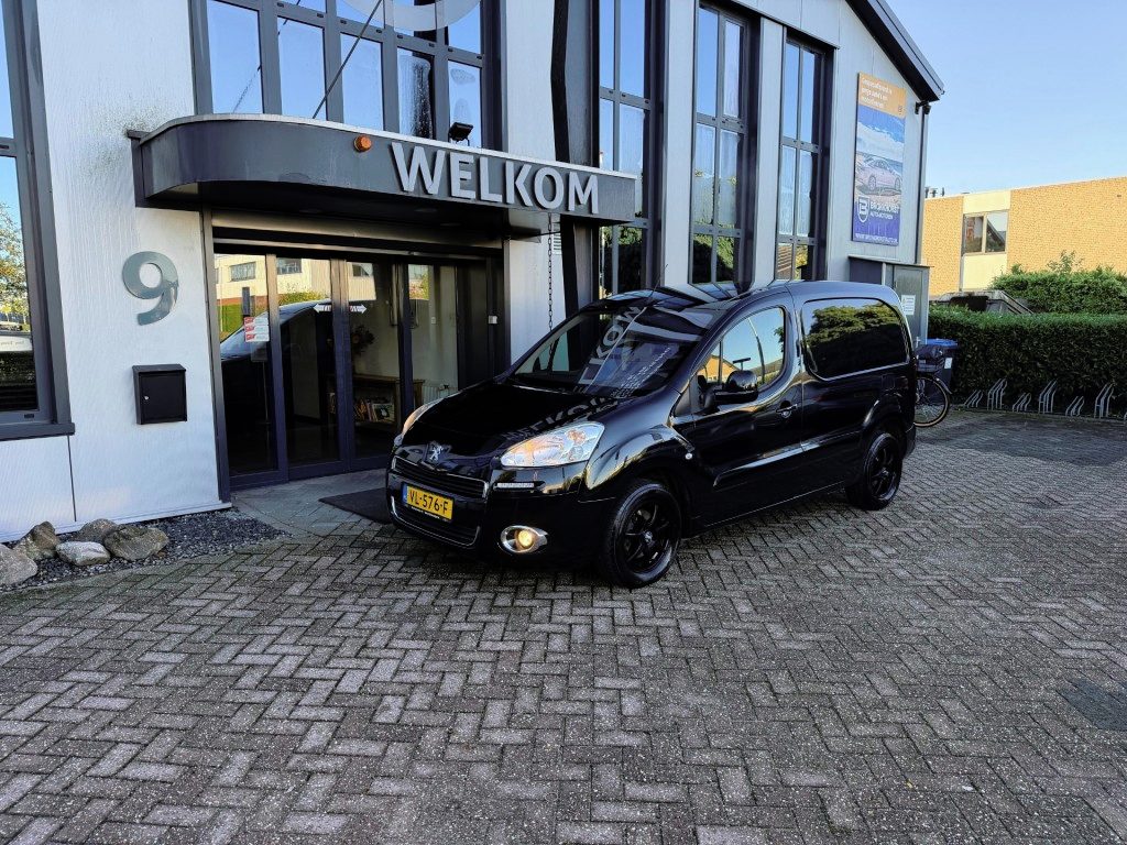 Peugeot Partner 1.6 HDi NAV-Tech, Navigatie, PDC, Airco, Cruisecntrl, BTW en BPM VRIJ!
