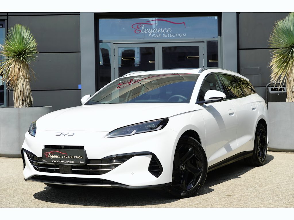 BYD Seal 6 Touring 1.5 DM-i PHEV Comfort Lite | 212PK | Pano | HUD | 360° Camera | 18" | Keyless | Stoelventilatie | BYD SEAL 6 Touring 1.5 DM-i PHEV Comfort Lite 212 PK Plug-in Hybrid met 1.5 viercilinder, panoramadak, Head-Up Display, 360° camera, 18-inch lichtmetalen velgen, Keyless Entry, adaptieve crui
