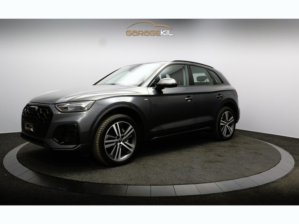 Audi Q5 50 TFSI e S edition S-Line / Optiek zwart / B&O / Sportstoelen / Camera / Virtual cockpit / Ambiente verlichting