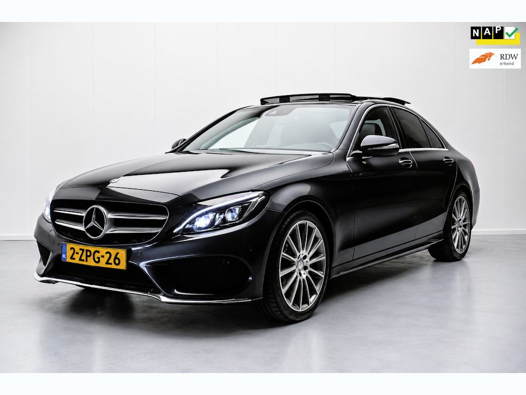 Mercedes-Benz C-klasse 180 AMG Aut NL-auto [ Panoramadak Sfeerverlichting Leder Stoelverwarming 19 Inch Full-LED ]