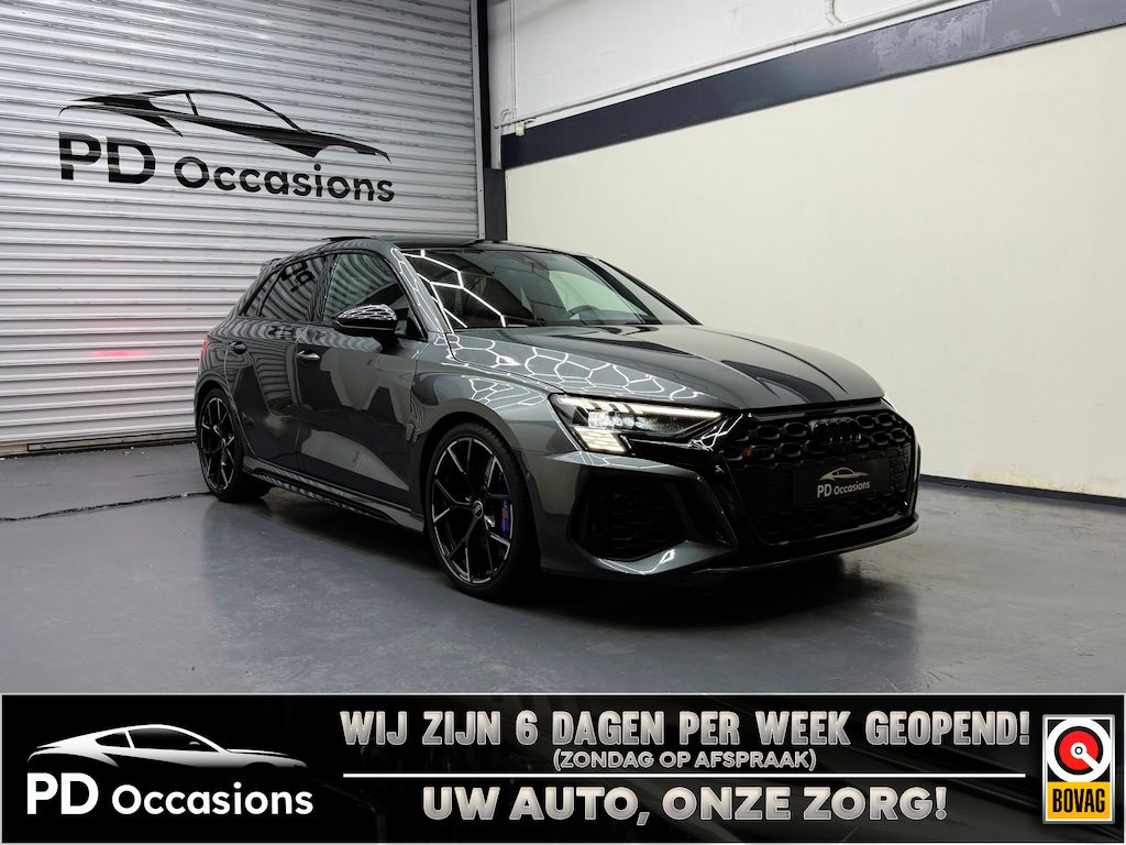 Audi RS3 A3 Sportback 2.5 TFSI quattro - Keramisch - Pano - HUD - Carbon - RS Stoelen