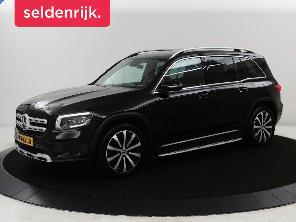 Mercedes-Benz GLB 200 Premium Plus | Half leder | Stoelverwarming | Cruise control | Trekhaak | Camera | Park assist | Sfeerverlichting | Navigatie | Bluetooth | Climate control