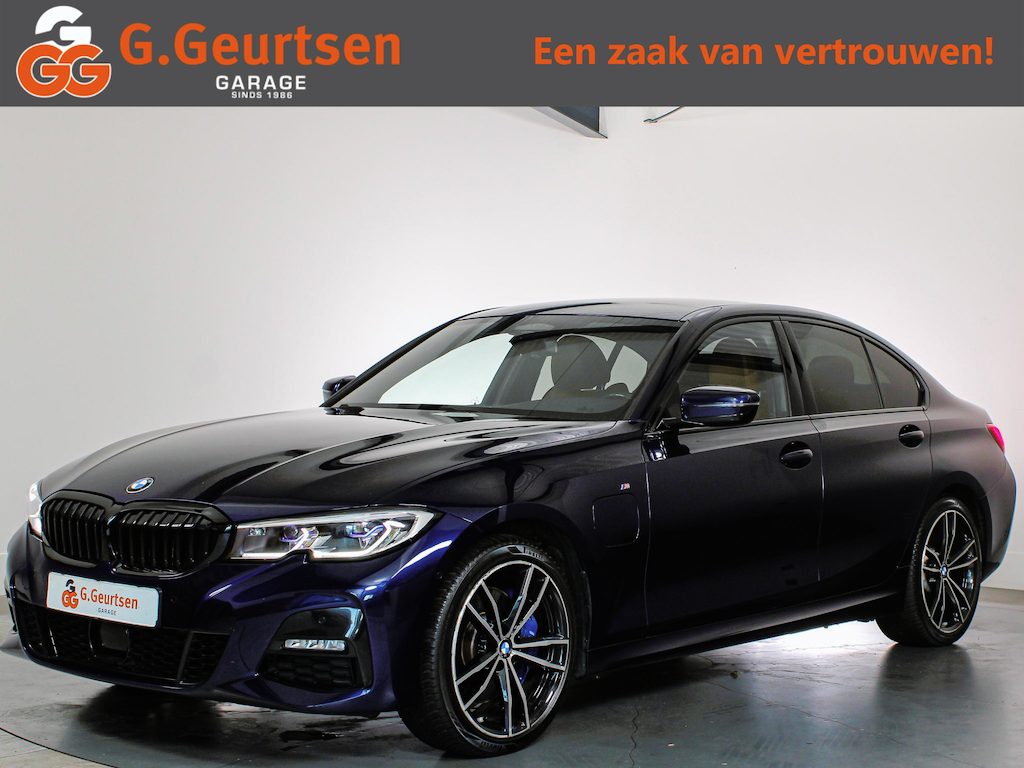 BMW 3-Serie 330e xDrive High Executive M-Sport Tartufo, Laser, Memory, Trekhaak, Driving assistant professional, SOH 90%