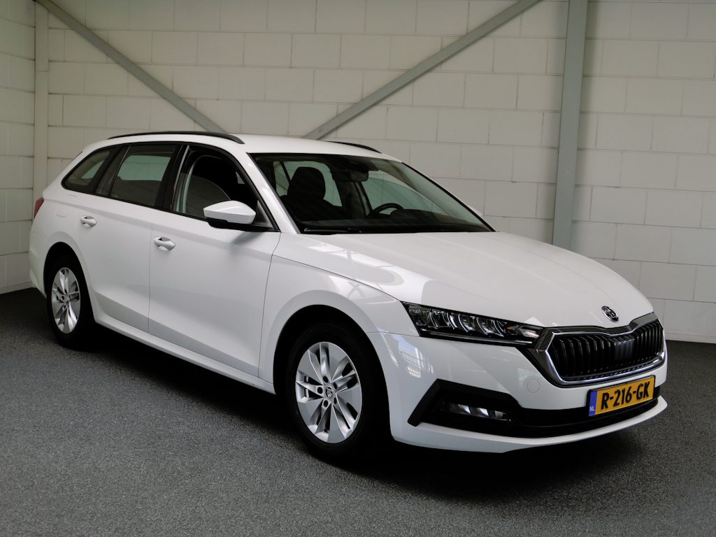 Skoda Octavia Combi 1.0 TSI Ambition Navi/ECC/TH/Carplay (all-incl. prijs)