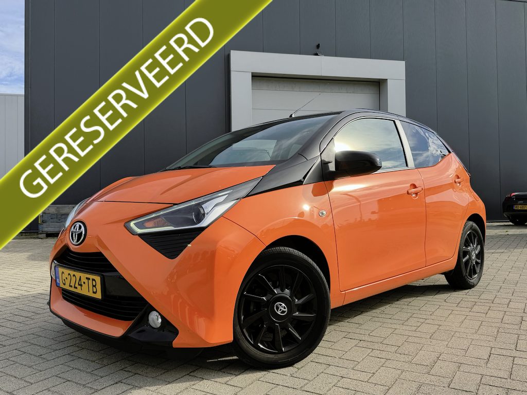 Toyota Aygo 1.0 VVT-i x-cite Automaat 72pk | Cruise Control | Airco | Apple Carplay/Android Auto | NL-auto |