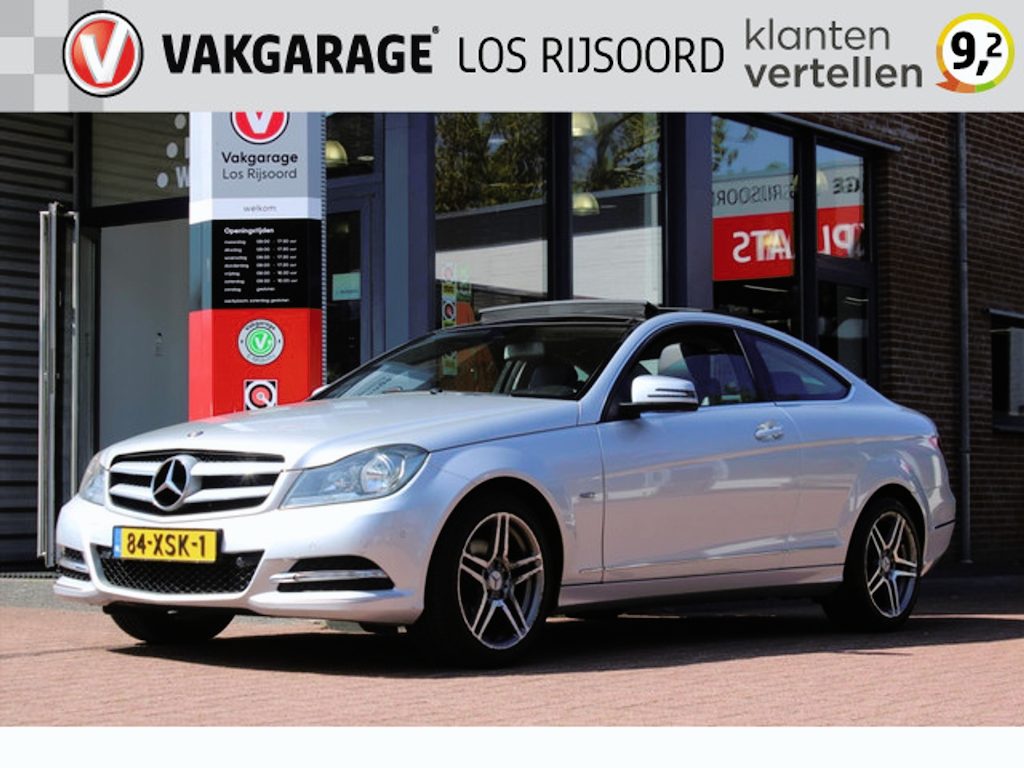 Mercedes-Benz C-klasse C180 Aut. *180* | Trekhaak | Cruise & Climate Control | Schuifdak | Stoelverwarming | PDC | Navigatie | Bluetooth |