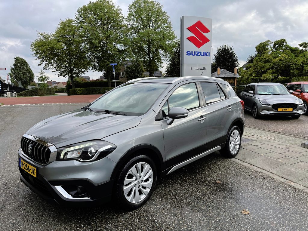 Suzuki S-Cross 112 PK Boosterjet Select // Door ons nieuw geleverd en onderhouden // Trekhaak // Navi // Rijklaarprijs!
