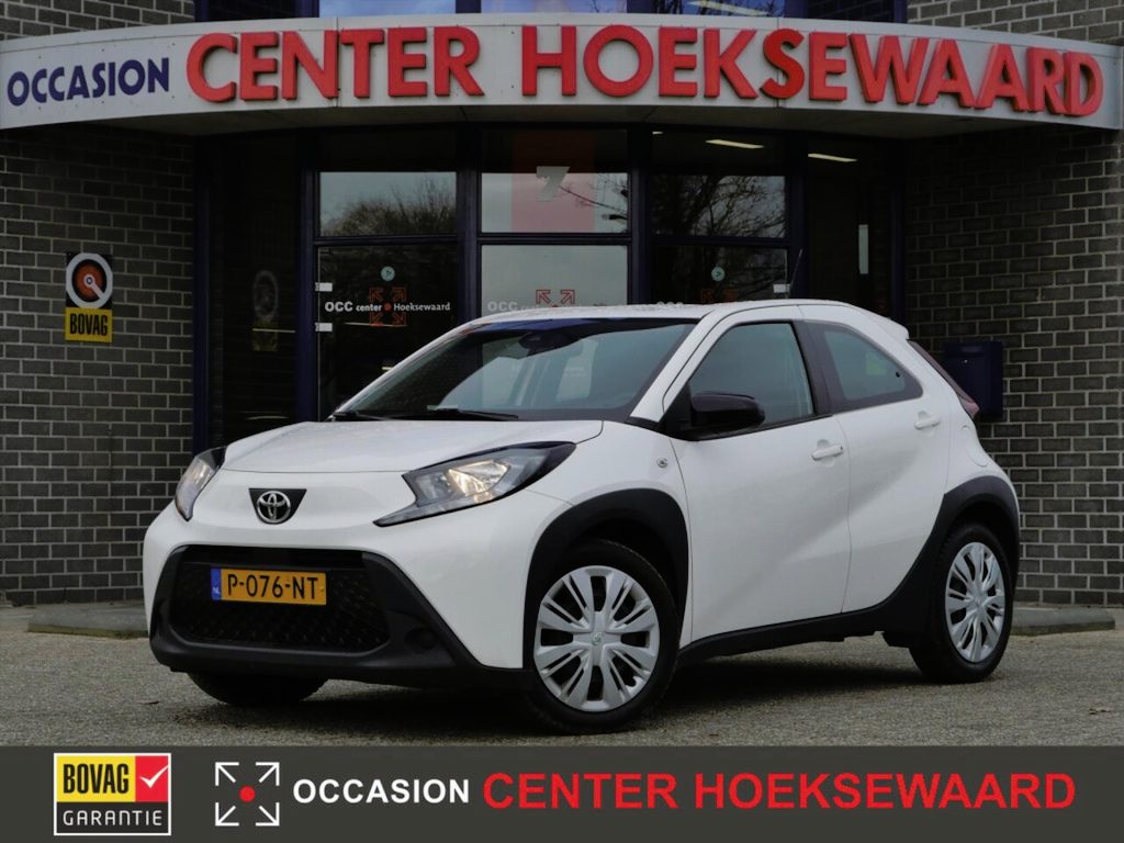 Toyota Aygo X 1.0 VVT-i MT Play