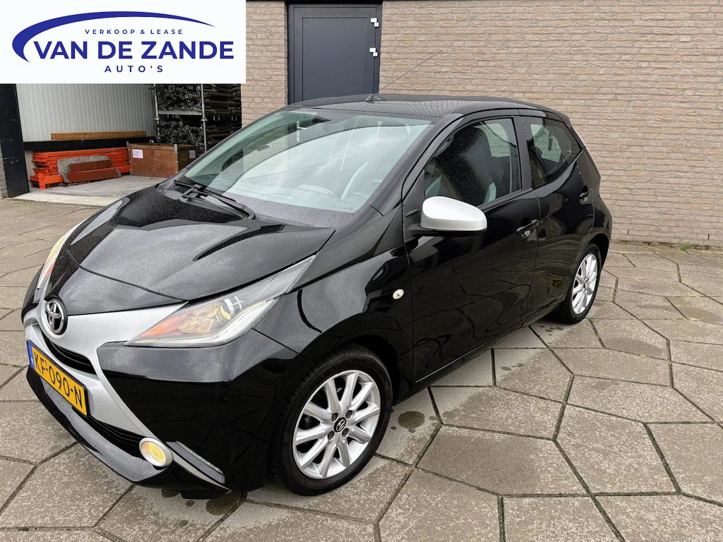 Toyota Aygo 1.0 VVT-i x-play