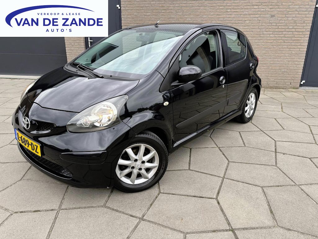 Toyota Aygo 1.0-12V | AIRCO| 5 Deurs | Lichtm. velg.|All season|Zwart metallic
