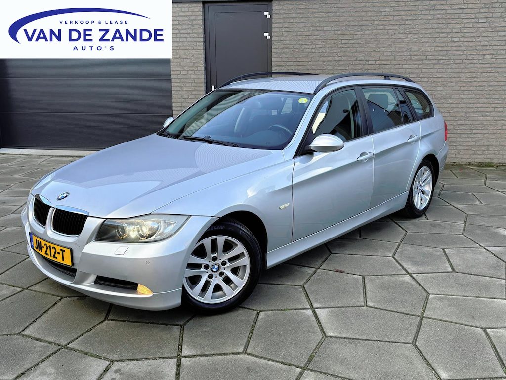 BMW 3-Serie Touring 318i |Trekhaak uitklapbaar | Touring/station |dakrails | AUTOMAAT |