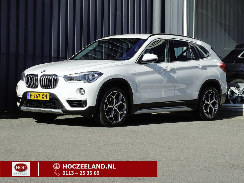 BMW X1 sDrive18i X-Line | Leder | LED