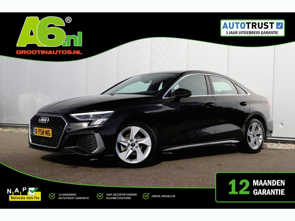 Audi A3 Limousine 30 TFSI S edition Trekhaak Half Leder Rode Stiksels Navigatie Achteruitrijcamera Stoelverwarming Adaptive Cruise Carplay Android LMV S-Line