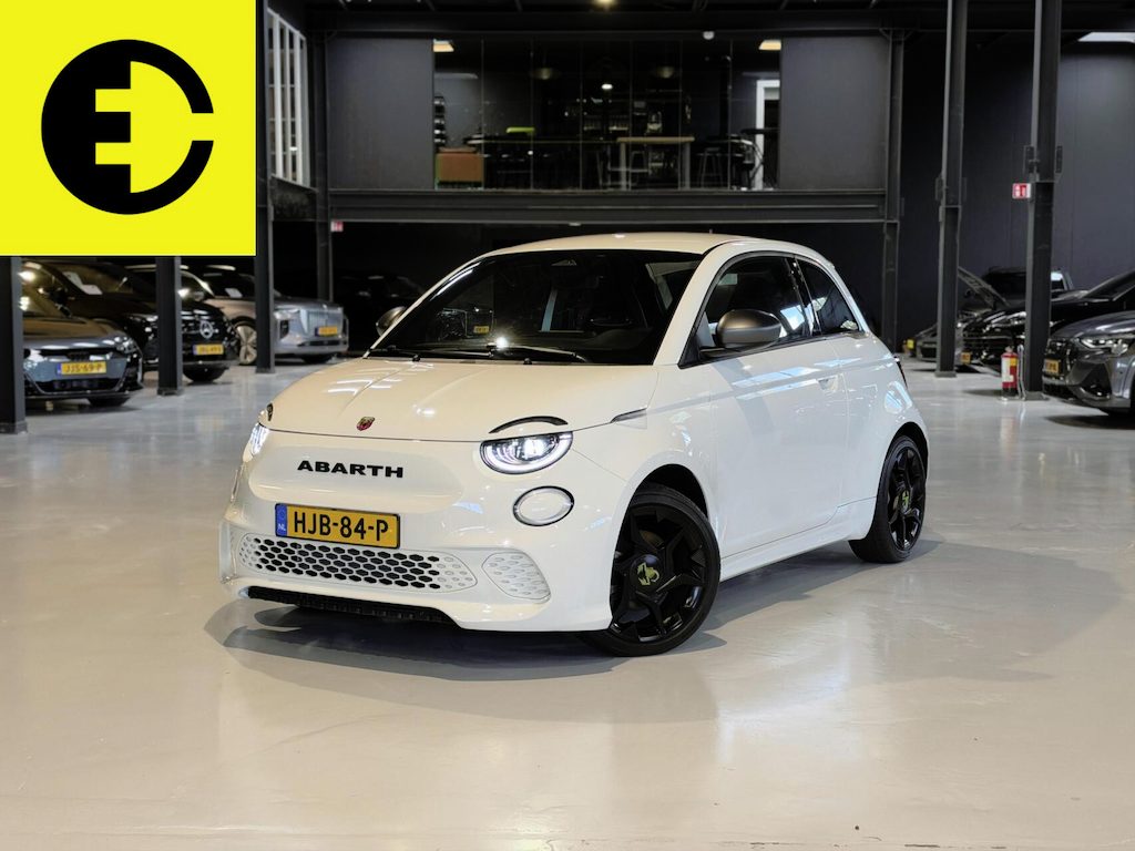 Fiat 500 Abarth Turismo 42 kWh | Sport stoelen | PDC | Abarth velgen
