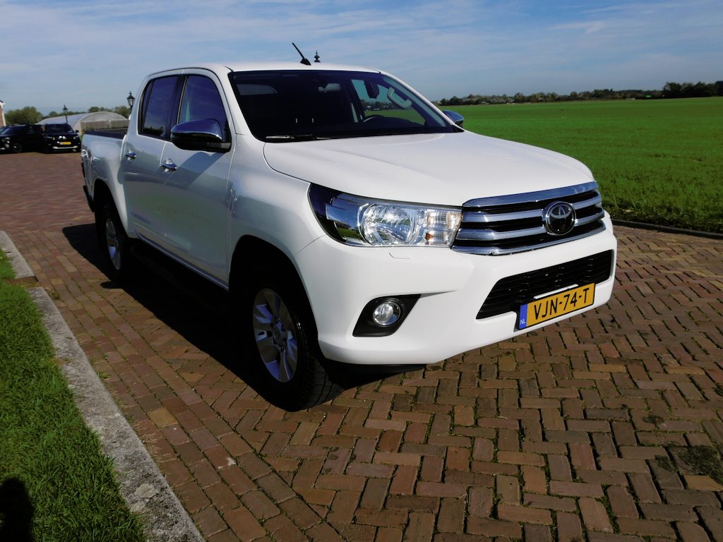 Toyota Hilux 2.4 D-4D Double Cab Professional ** 18499 EX BTW **