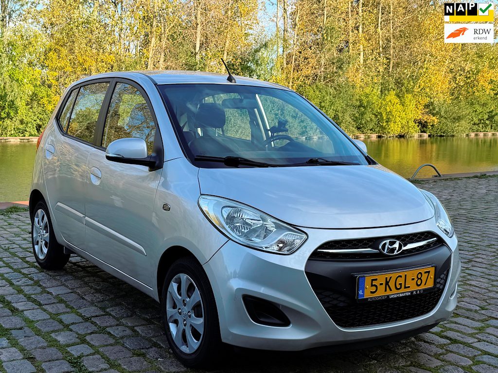Hyundai i10 1.2 i-Vision VOL AUTOMAAT 1e eigenaar cruise control airco elektrische ramen parkeersensoren NAP