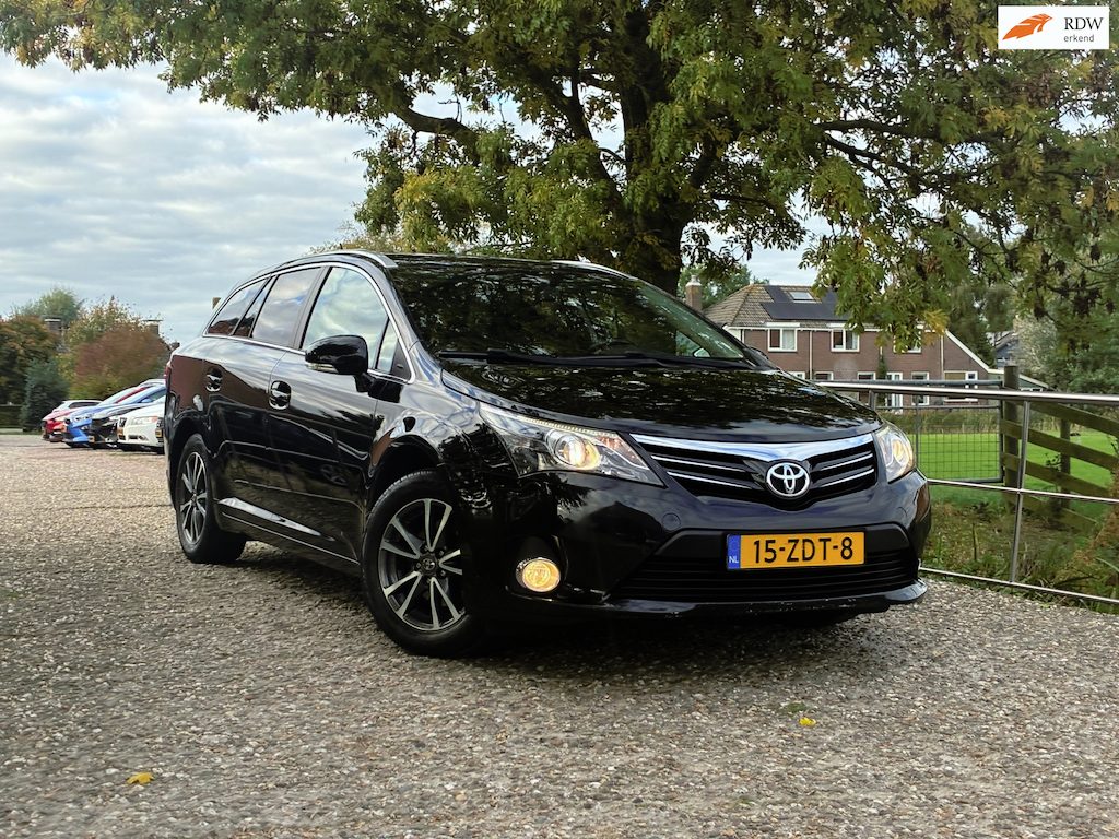 Toyota Avensis Wagon 1.6 VVTi Business | Navi + Camera + Cruise Nu € 5.975,-!!!