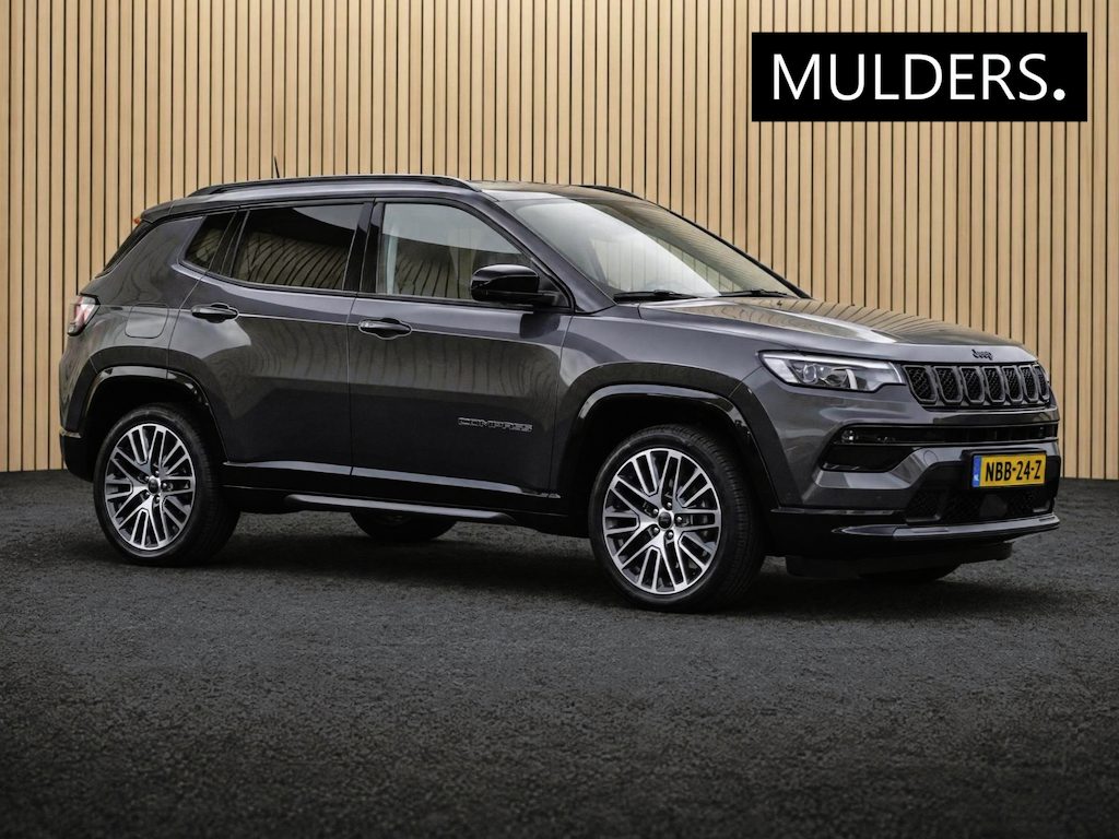 Jeep Compass 1.5T e-Hybrid S Automaat | Navi / Leder / Camera
