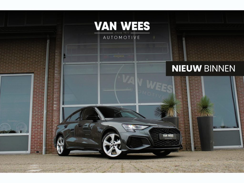 Audi A3 Limousine 35 TFSI edition one S-Line 150 pk | NL auto | 1e eigenaar | B&O | Trekhaak | Carplay | Cruise control | LED | Navi | Sportstoelen | Sportstuur |