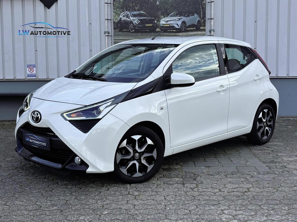 Toyota Aygo 1.0 VVT-i x-cite | Camera | Carplay | 15 inch velgen