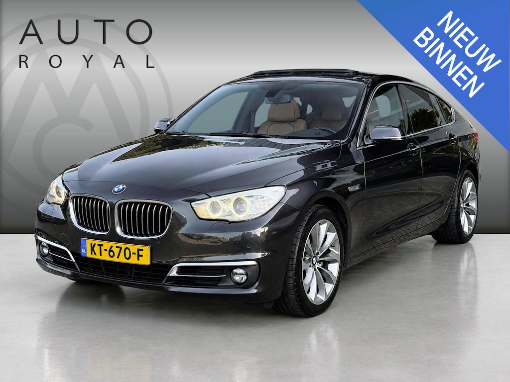 BMW 5-Serie GT Gran Turismo 520d Luxury Edition PANORAMADAK | HARMAN/KARDON | TREKHAAK | DODEHOEK DETECTIE | ACHTERUIT RIJ CAMERA | NAVIGATIE | BI-XENON KOPLAMPEN | STOEL VERWARMING |