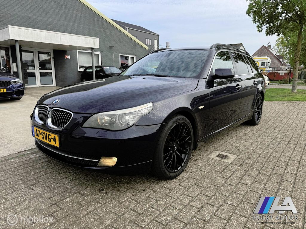 BMW 5-Serie Touring 525i 3.0 High Exe Automaat 2008 Panorama NAV Leder Xenon Climate Donkerblauw