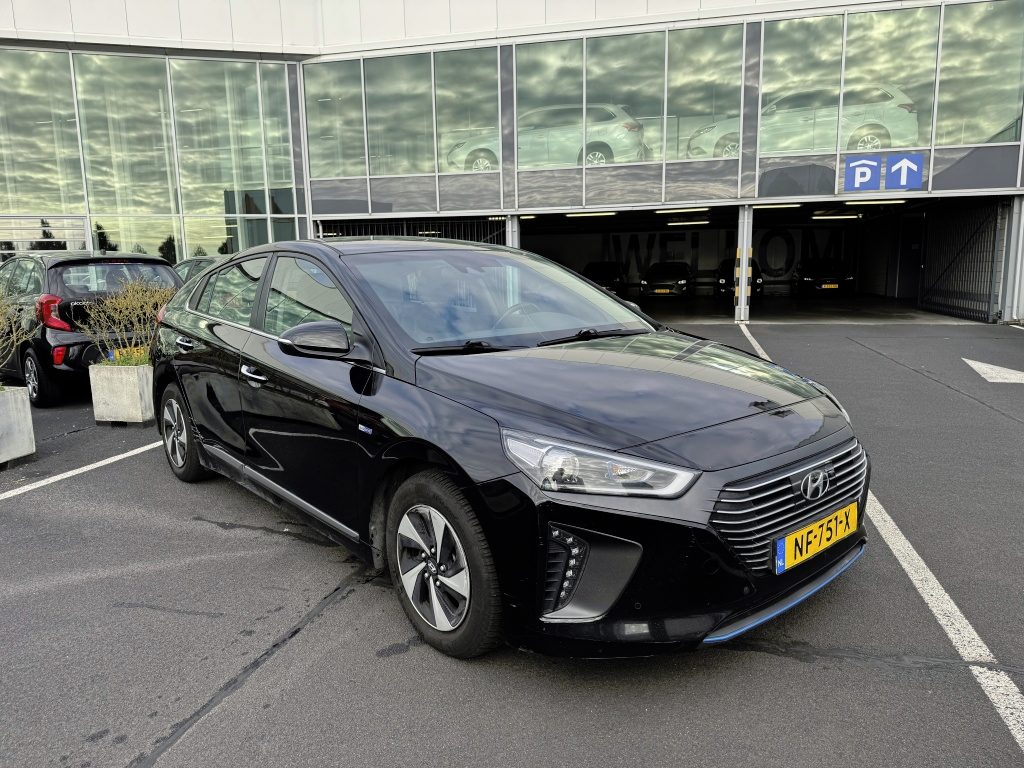 Hyundai Ioniq 1.6 GDi Premium