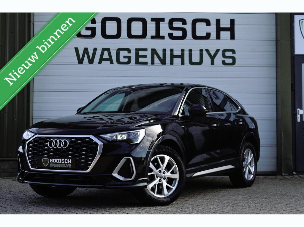Audi Q3 35 TFSI S edition | Stoelverwarming | Carplay | S-Line |