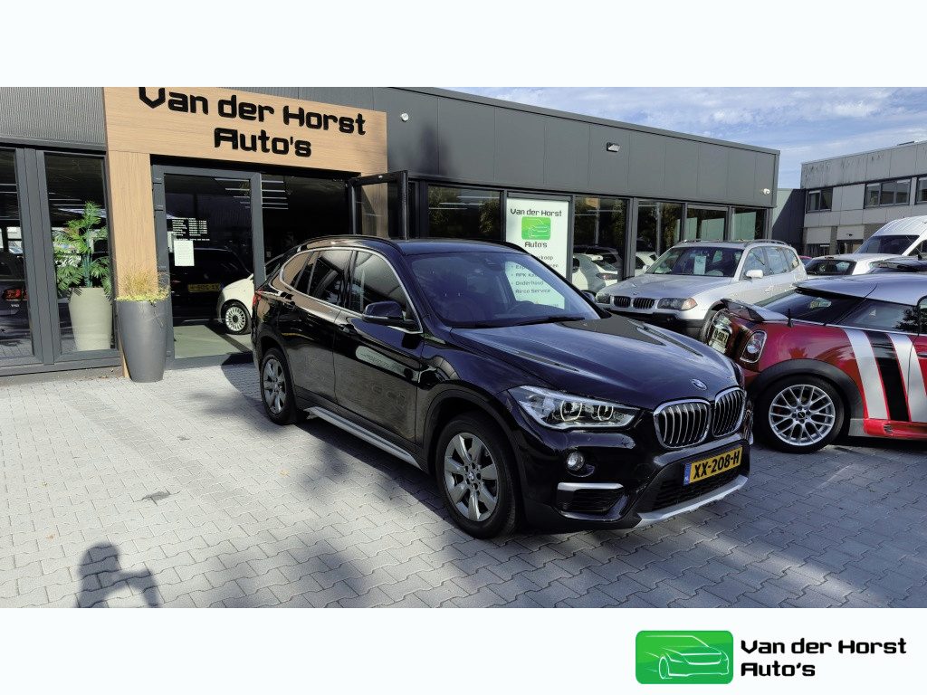BMW X1 sDrive18i Executive automaat navigatie