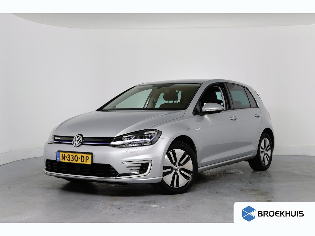 Volkswagen E-Golf E-DITION | Adaptive Cruise Control | Stoelverwarming | Camera | Navigatie | Parkeersensoren Voor & Achter | Apple Carplay & Android Auto | Climate Control |
