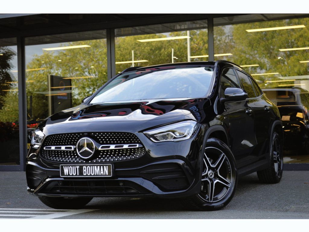 Mercedes-Benz GLA 250 e AMG Led Panorama Distronic Sfeer Camera Augmented Afn.Trekh Pdc