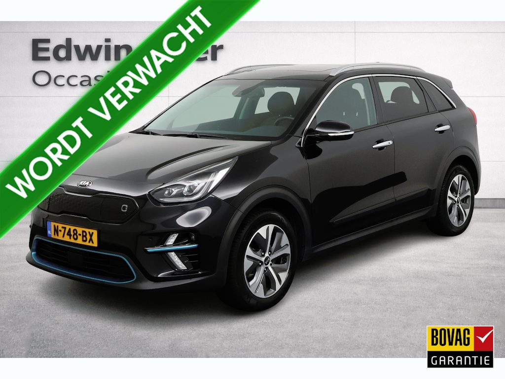 Kia Niro EV e-Niro DynamicPlusLine 64 kWh | SOH 100% | 3 Fase laden | Schuif/kanteldak | Half Leder | Andriod Auto | Apple carplay | Navigatie