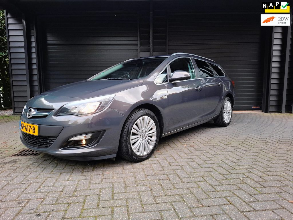 Opel Astra Sports Tourer 1.4 Turbo Blitz Carplay cruise trekhaak erg netjes