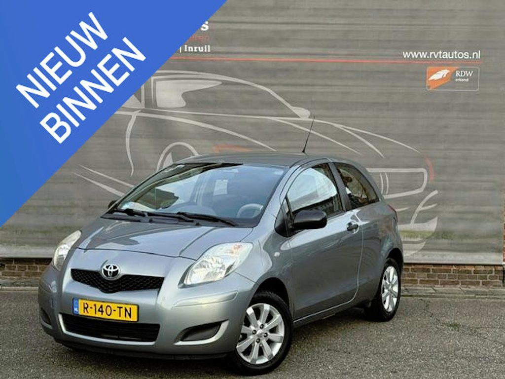 Toyota Yaris 1.0 VVTi Cool Airco,Bleutooht/Navi/Android/Nieuwe apk.