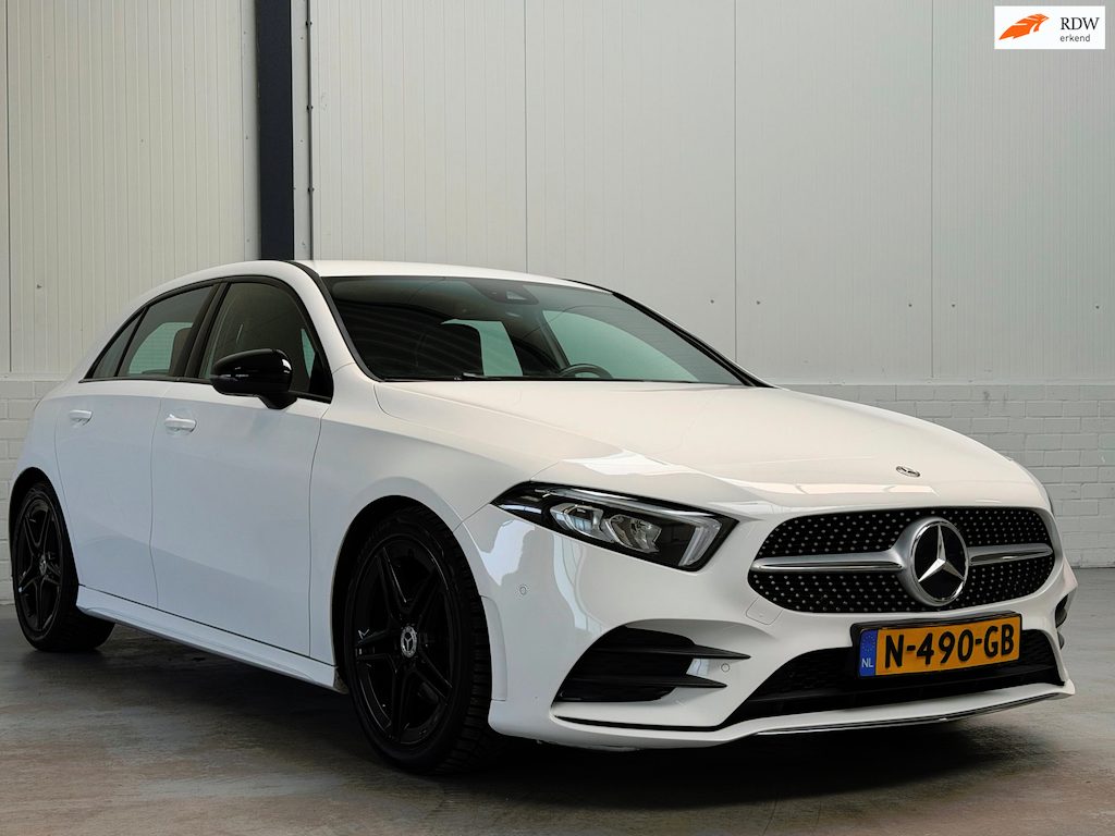 Mercedes-Benz A-klasse 180 d Business Solution AMG