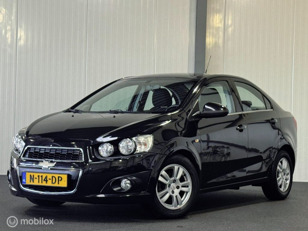 Chevrolet Aveo 1.4 LT AUTOMAAT [ historie Carplay cruise LM ]