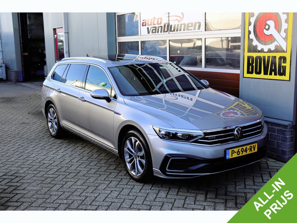 Volkswagen Passat Variant 1.4 TSI PHEV GTE Business O.a: Pano-dak, Camera, Pdc, Carplay, Digitaal display, Etc..  Rijklaar! All-in prijs!