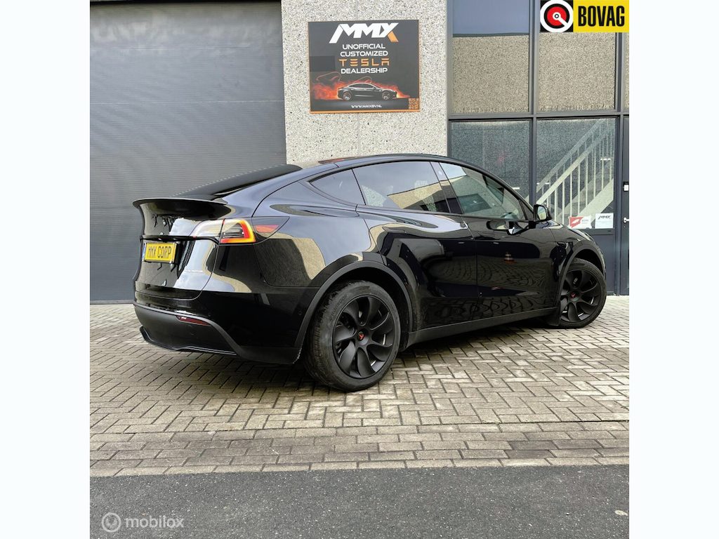 Tesla Model Y Standard Long Range