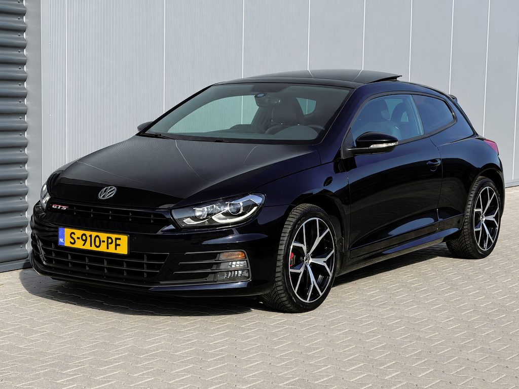 Volkswagen Scirocco 2.0 TSI GTS - DSG - Pano - Xenon - Navi