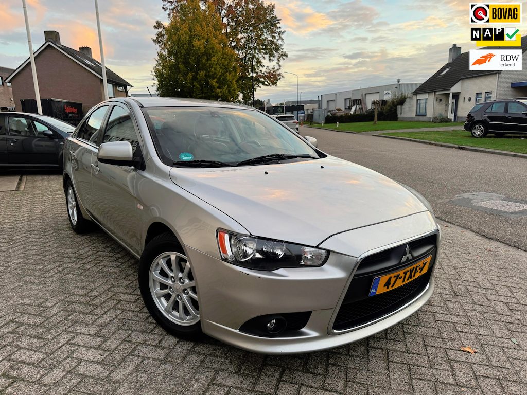 Mitsubishi Lancer Sportback 1.6 Edition Two Airco,Leer, PDC