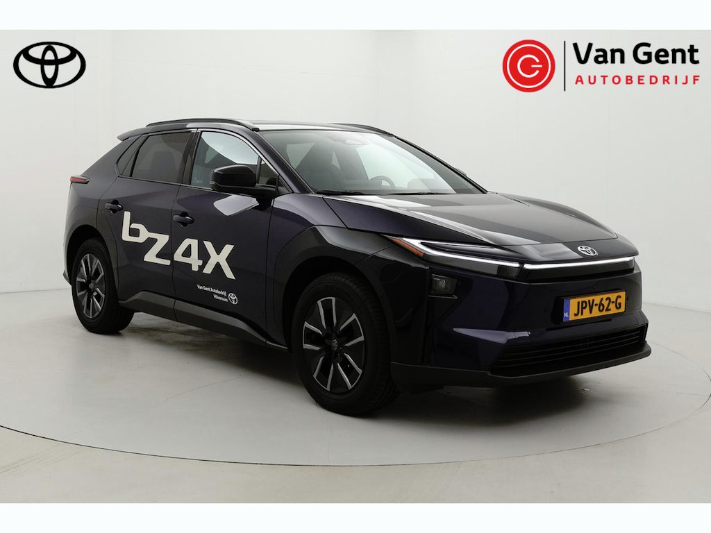 Toyota BZ4X Executive 73 kWh | Warmtepomp | Leder | Apple Carplay / Android Auto | Dodehoek detectie | JBL | 360 camera | Stoelverwarming/-ventilatie | Stuurwiel verwarmd | Digitale binnenspiegel