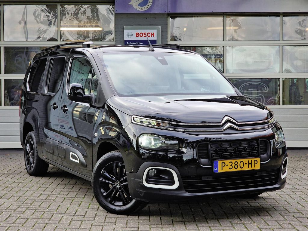 Citroën Berlingo XL 1.2 PureTech Shine 7p.|Automaat|Clima|Carplay|Trekhaak|Camera|Head-up|7-persoons|