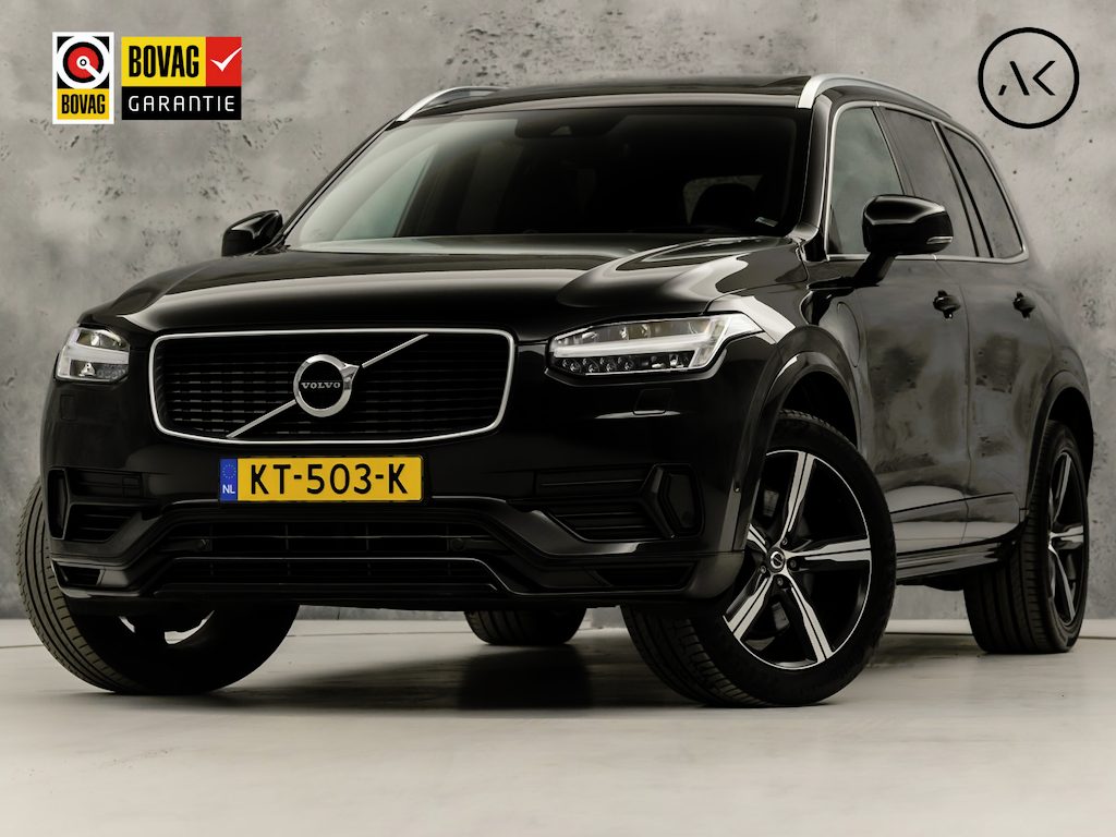 Volvo XC90 2.0 T8 Twin Engine AWD R-Design 7 Persoons 408Pk Automaat (NAP, PANORAMADAK, 1e EIGENAAR, LUCHTVERING, APPLE CARPLAY, BOWERS&WILKINS, HEAD-UP DISPLAY, STUUR/STOELVERWARMING, CAMERA, ELEK ACHTERKLEP, NIEUWSTAAT)