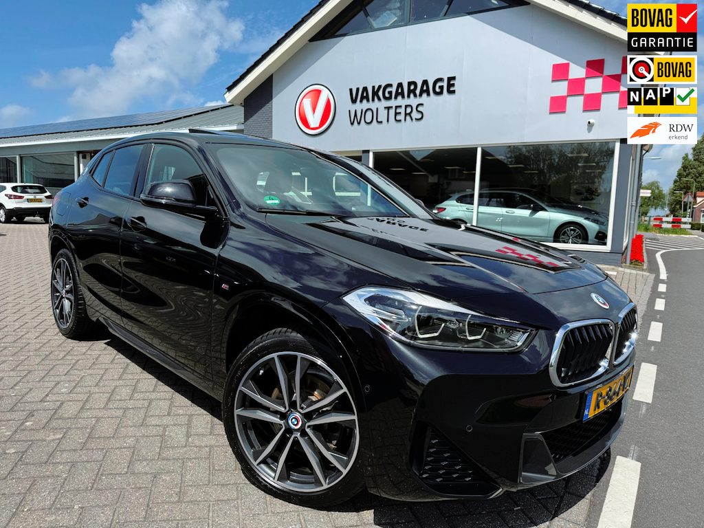BMW X2 SDrive18i Business Edition Plus/ TREKHAAK/M SPORT/LEDER