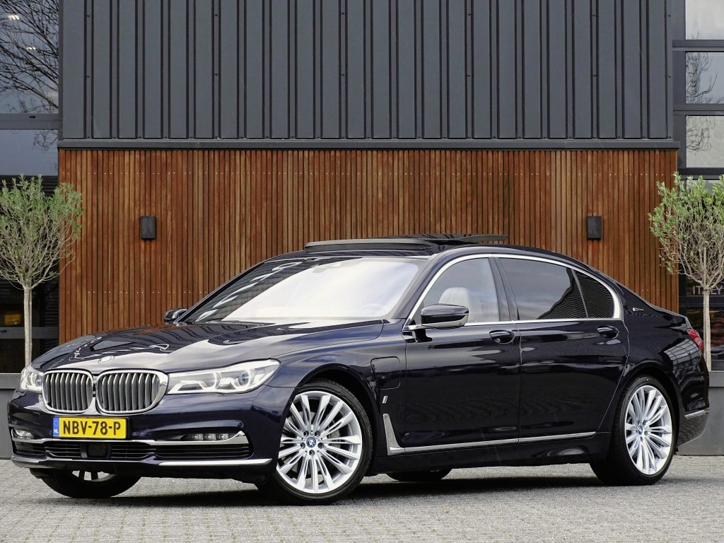 BMW 7-Serie 740e Lang 326PK xDrive VIP / Skylounge / Massage / Laser / 360°