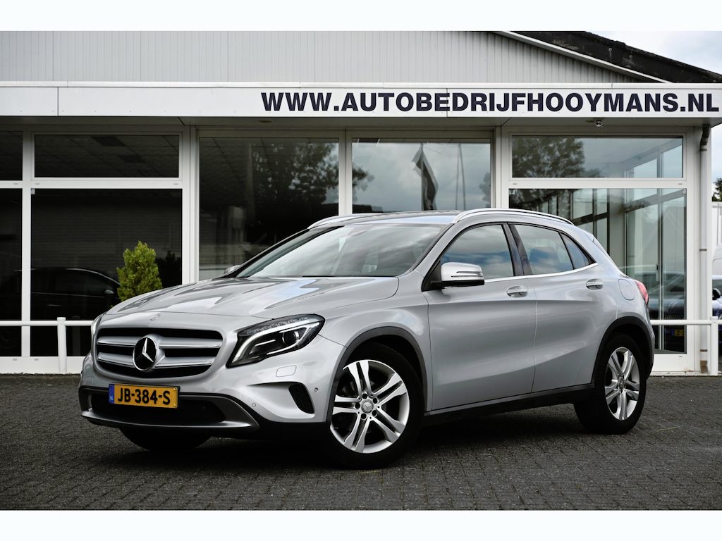 Mercedes-Benz GLA 200 Ambition Trekhaak Stoelverwarming