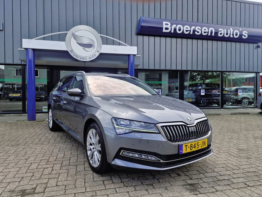 Skoda Superb Combi 1.5 TSI Business Edition Plus | 150PK | Automaat | 1e eigenaar | Navigatie | Camera |