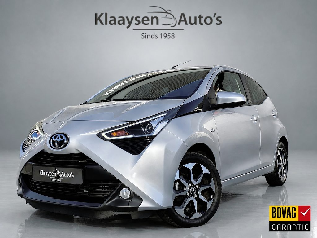 Toyota Aygo 1.0 VVT-i X-joy AUT. | dealer onderhouden | apple carplay-android auto | camera | climate | 16.000 KM