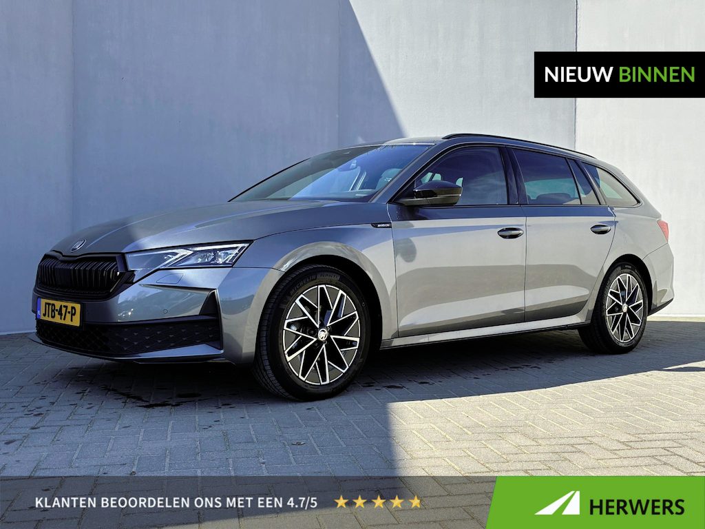 Skoda Octavia Combi 1.5 TSI MHEV Sportline / Fabrieksgarantie t/m 12-2026 / Adaptieve Cruise Control / Navigatie / Apple Carplay/Android Auto / Achteruitrijcamera / Stoelverwarming / Sportstoelen / Elektrische achterklep /